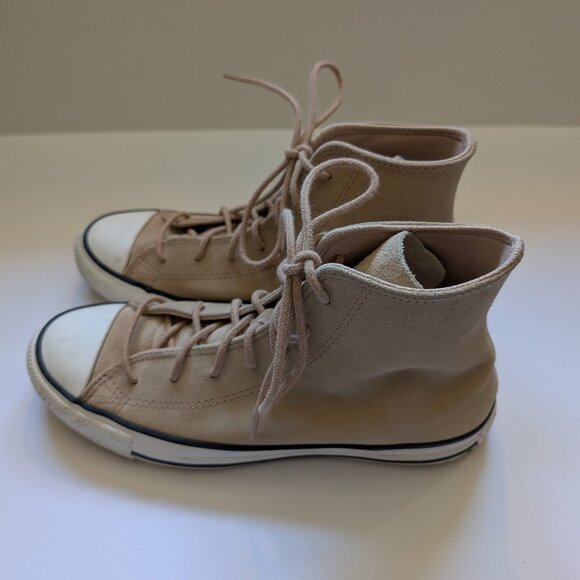 Great cond. Converse Chuck Taylor All Star Mono Suede high-tops tan Women size 7 - Picture 9 of 12